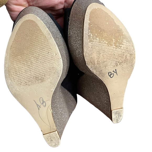 Steve Madden Black Open Toe with Shimmery Gold  Supper Hight Heels Wedges Size:7 - Picture 8 of 10